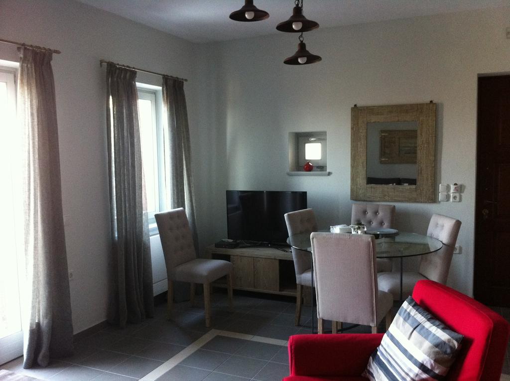 Heliades Maisonettes Mythimna Zimmer foto